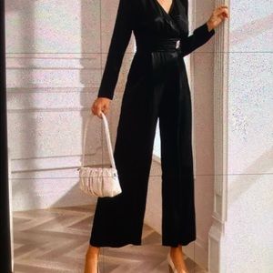 SHEIN New Wide Leg Jumpsuit Size L Color Black